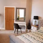 Stylish Comfort In The Heart Of Sheffield