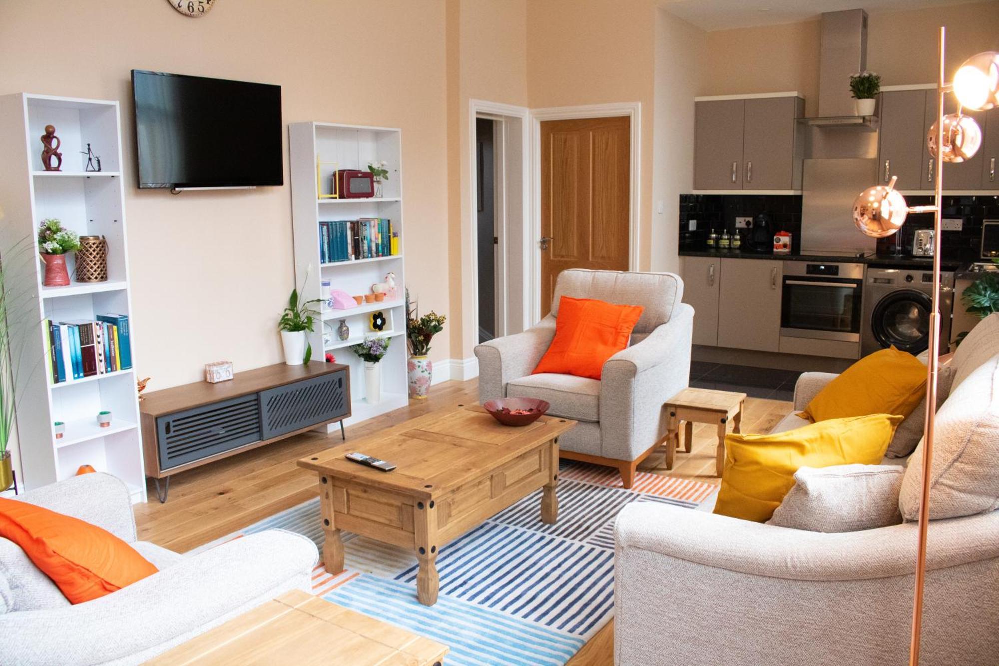 Stylish Comfort In The Heart Of Apartment Sheffield
